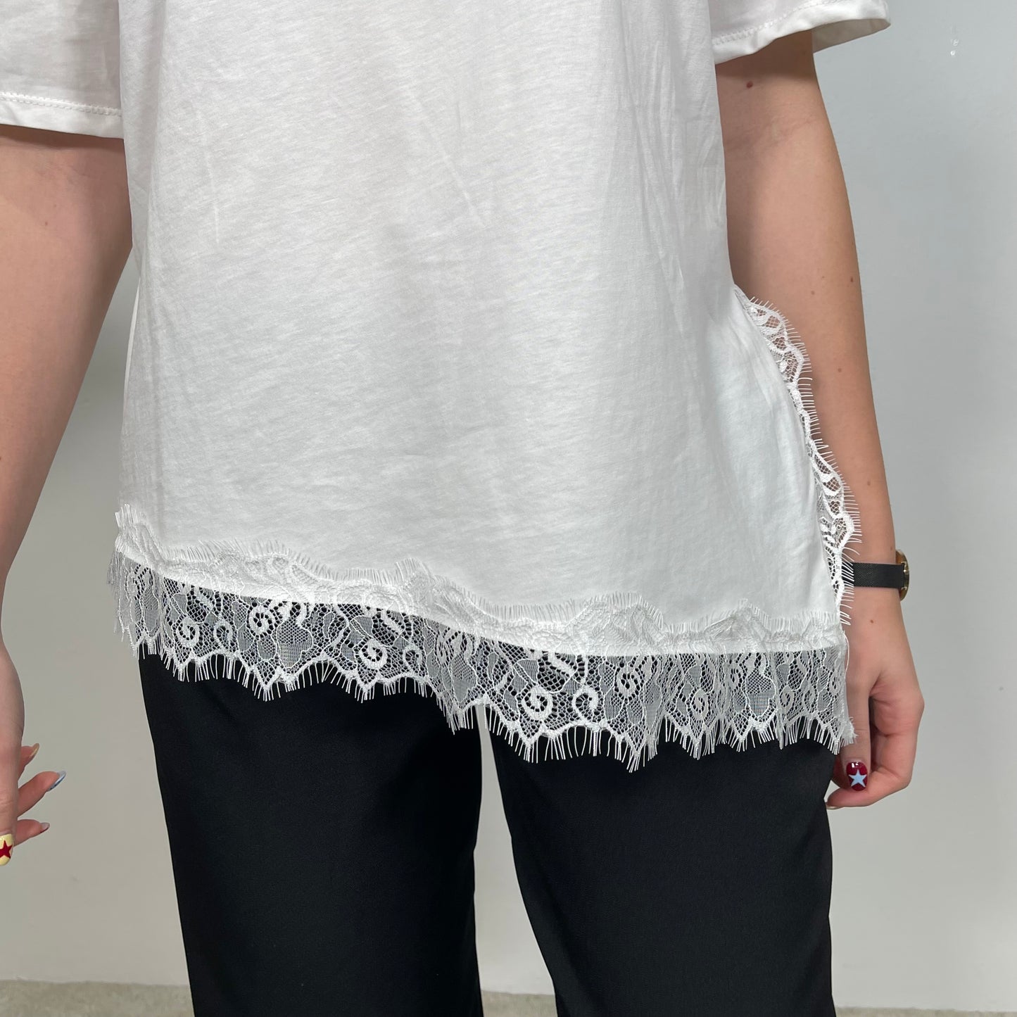 Maglia con pizzo