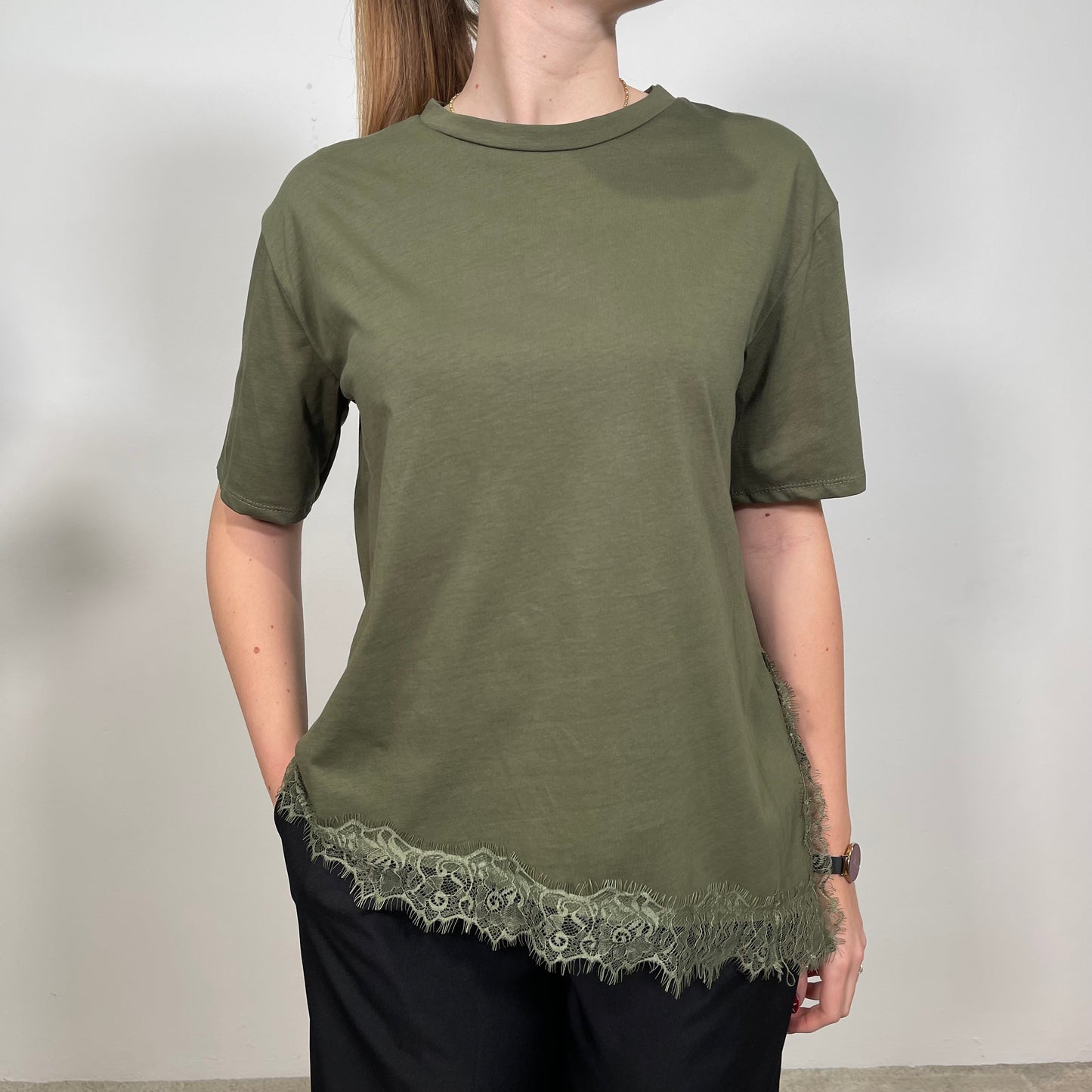 Maglia con pizzo
